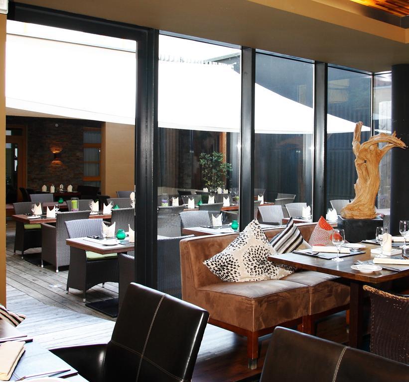 Living Max Hotel Τσελ αμ Ζέε Εξωτερικό φωτογραφία